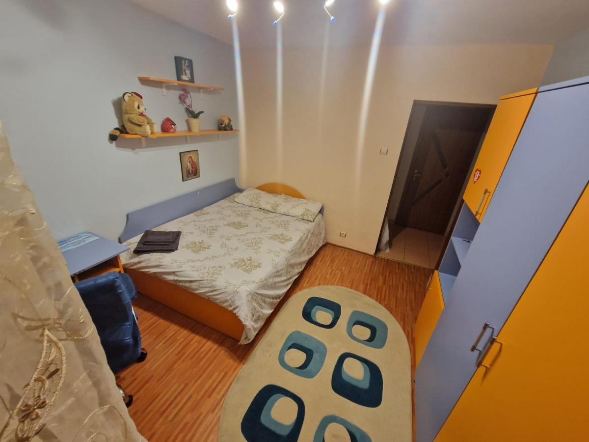 Apartamento Apartament Victoria Târgu Jiu Exterior foto